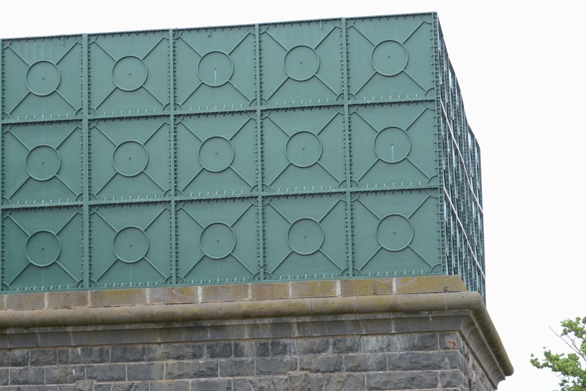 Detail of the water tank at Cocoroc